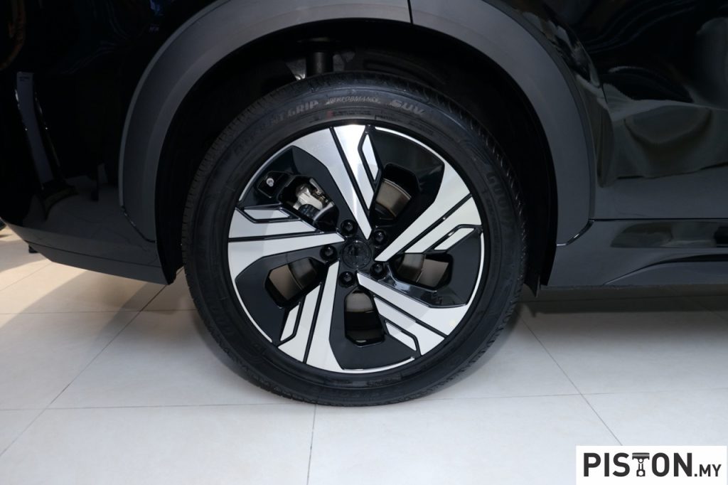 Proton e.MAS 7 Perkenalkan Warna Baharu dan Apple CarPlay!