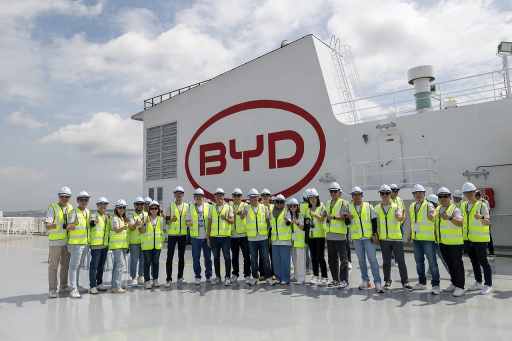 BYD Strengthens EV Supply Chain with Arrival of Zhengzhou Vessel in Malaysia