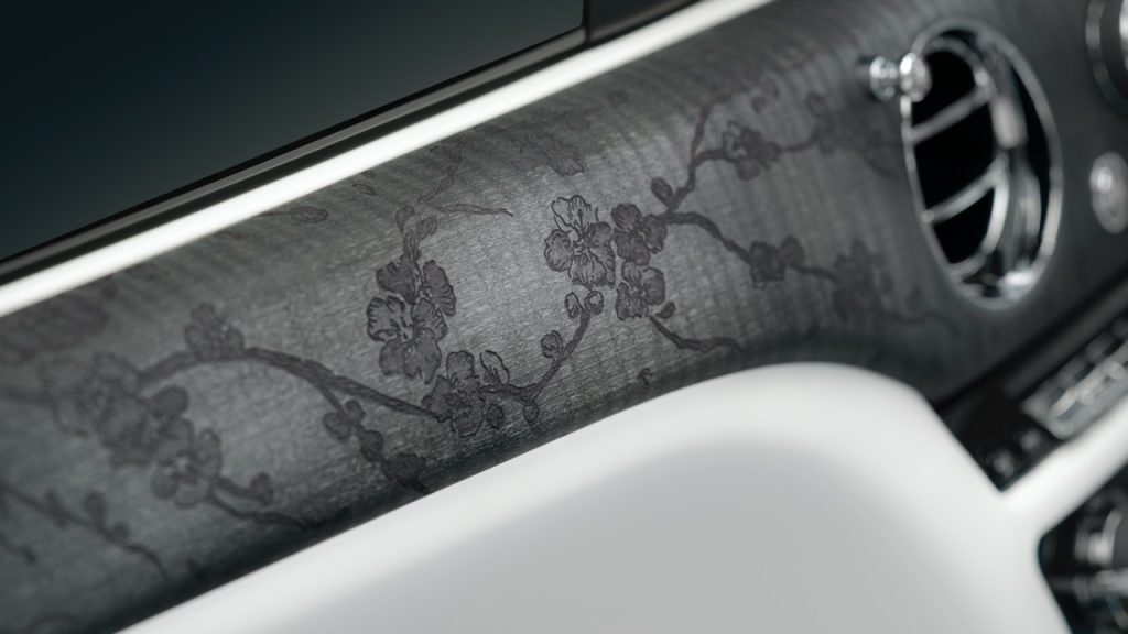 Rolls-Royce Perkenal Koleksi Eksklusif Spectre ‘Inspired by Primavera’