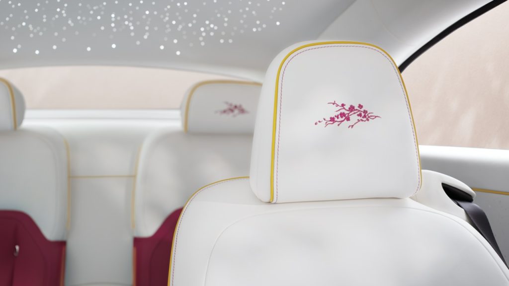 Rolls-Royce Perkenal Koleksi Eksklusif Spectre ‘Inspired by Primavera’