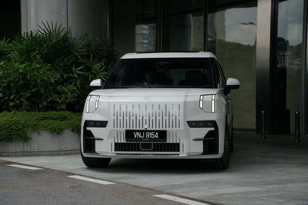 Zeekr Opens New Flagship Showroom at KLCC, Announces Official Price for 009 Executive