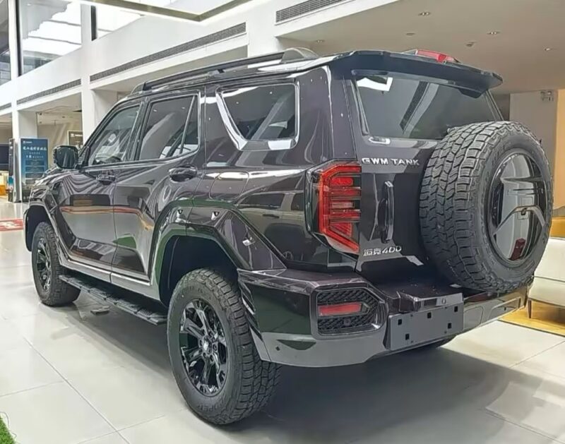 2026 Tank 400 Plug-in Hybrid SUV Lands in China with Tech Upgrades and Fresh Powertrain Option