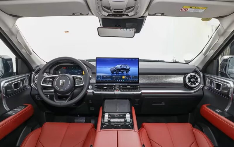2026 Tank 400 Plug-in Hybrid SUV Lands in China with Tech Upgrades and Fresh Powertrain Option