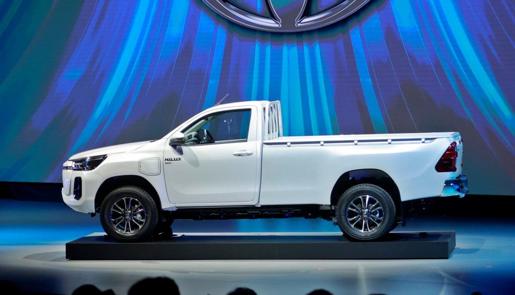 Could Malaysia See a 2026 Toyota Hilux with Standard 2.8-L Turbo-Diesel and Mild-Hybrid?