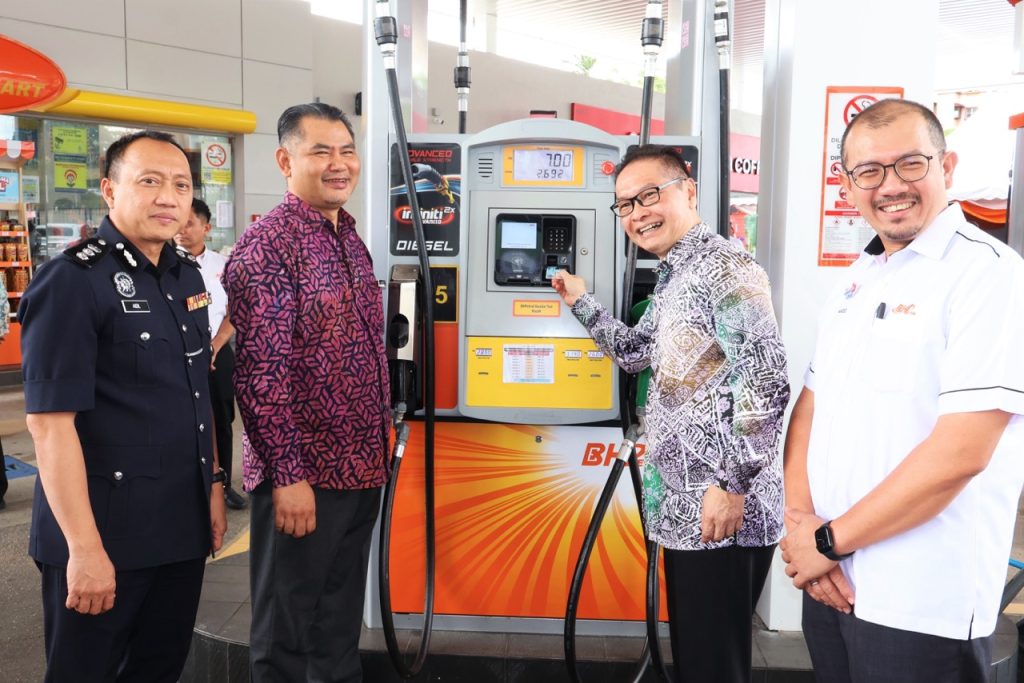 BHPetrol Invigorates Bandar Tun Razak Station With New Image & Facilities