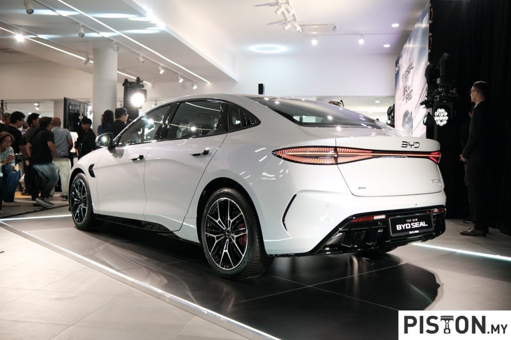 BYD Extends Its Lead Over Tesla in Global EV Sales Through Q3 2025