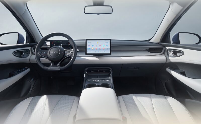 BYD Launches 2026 Seal 05 DM-i with 2,000km Driving Range in China