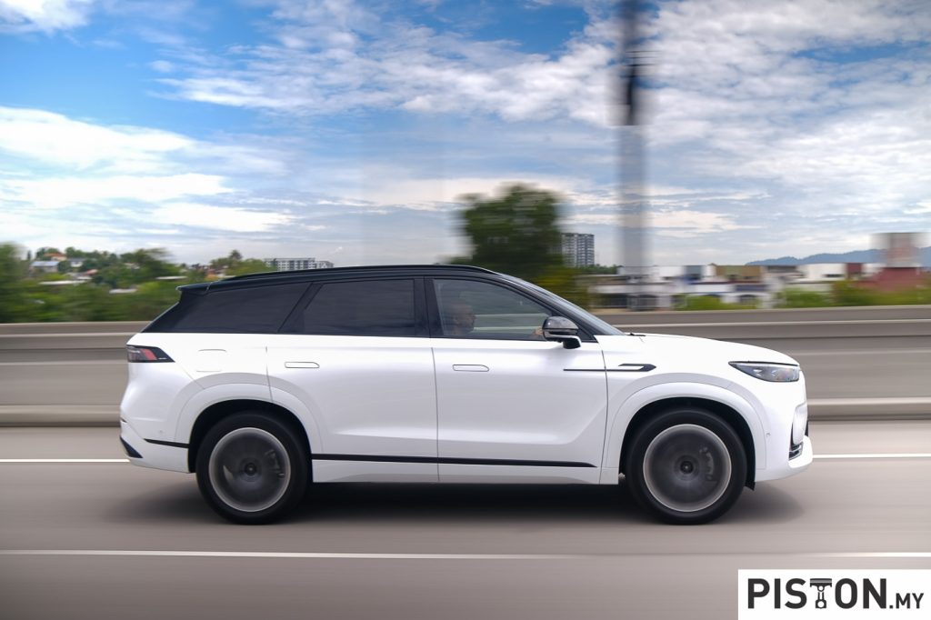 Review: Jaecoo J8 AWD Redefines Premium Cars