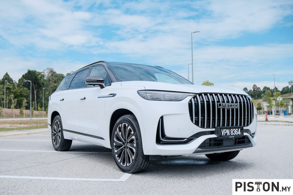 Review: Jaecoo J8 AWD Redefines Premium Cars