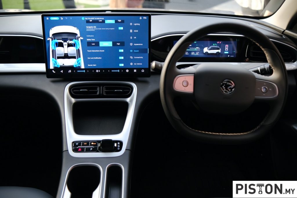 Proton e.MAS 5 Dilancarkan Secara Rasmi – Kenderaan Elektrik Mampu Milik Pertama di Malaysia