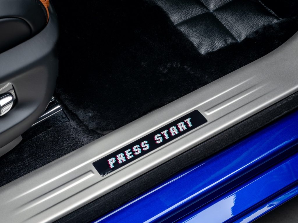 Rolls-Royce Memperkenalkan Black Badge Ghost “Gamer”