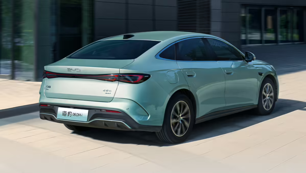 BYD Memperkenalkan Seal 06 DM-i 2026 dengan Reka Bentuk Siri Ocean Baharu