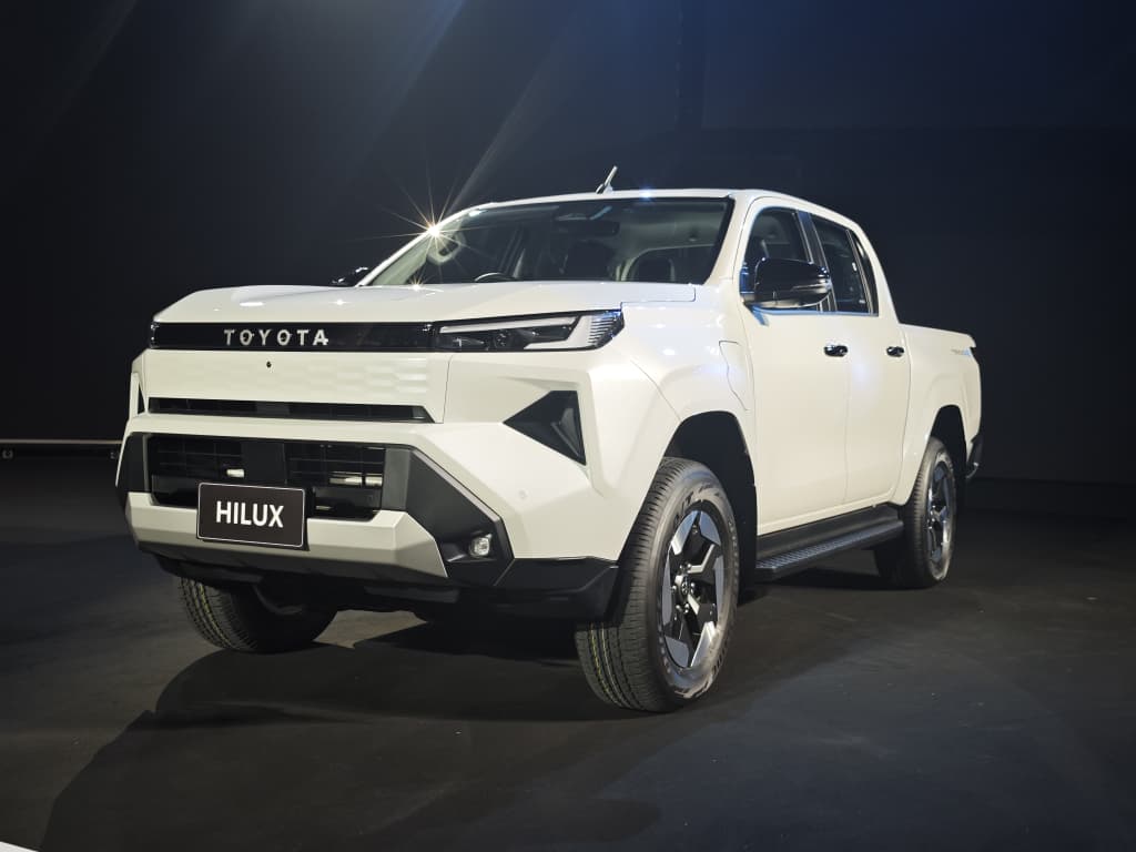 Toyota Hilux Serba Baharu Didedahkan di Thailand — Kini Dengan Versi Elektrik dan Petrol