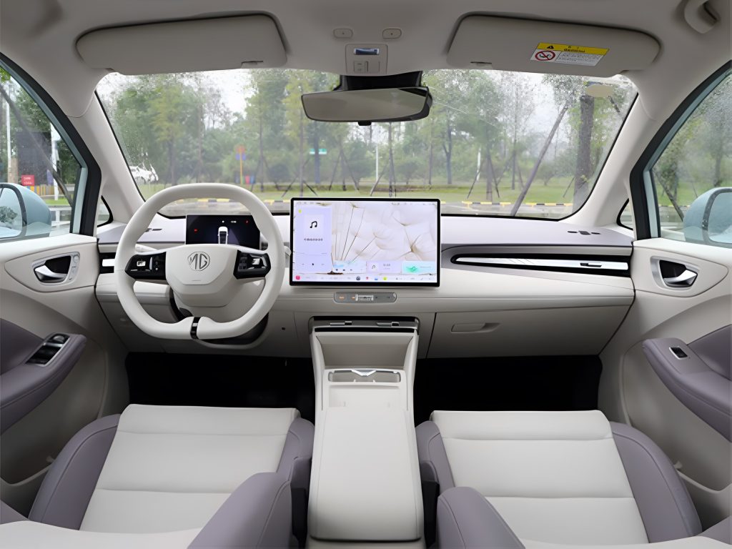 MG Prepares to Debut Semi-Solid-State Battery MG4 Anxin Edition in Guangzhou