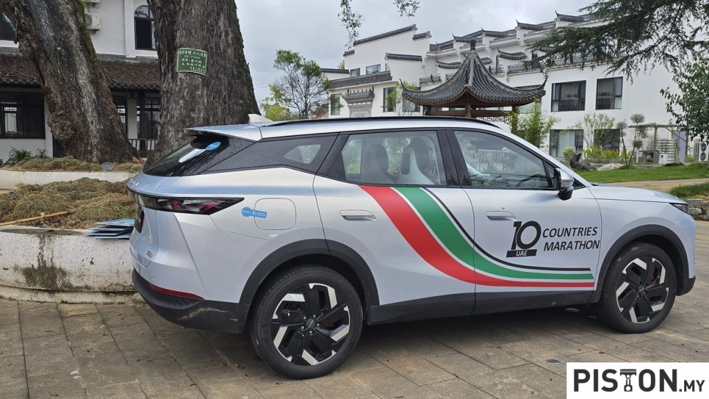 Omoda 7 Raises the Bar for Intelligent Parking