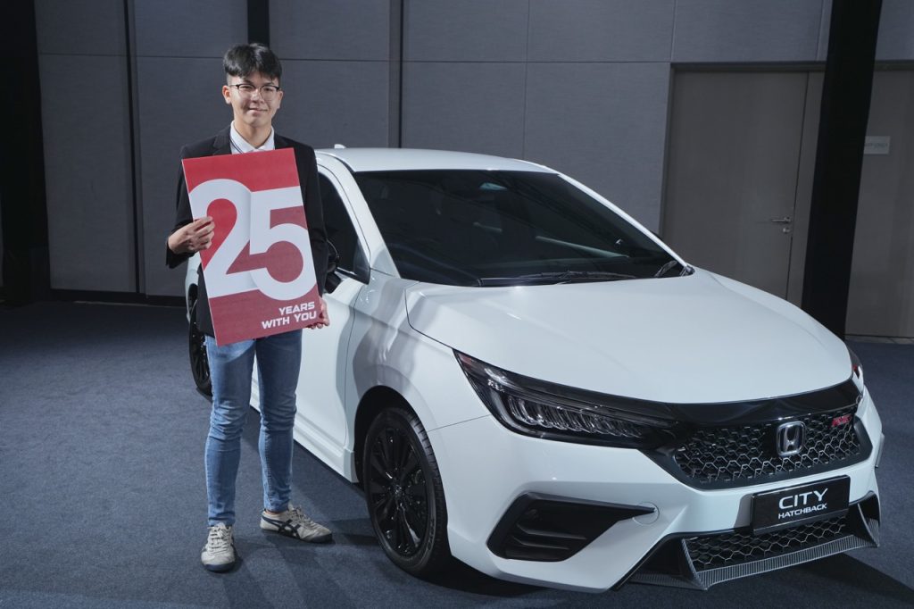 Two Lucky Winners Walk Away With Brand New Hondas!