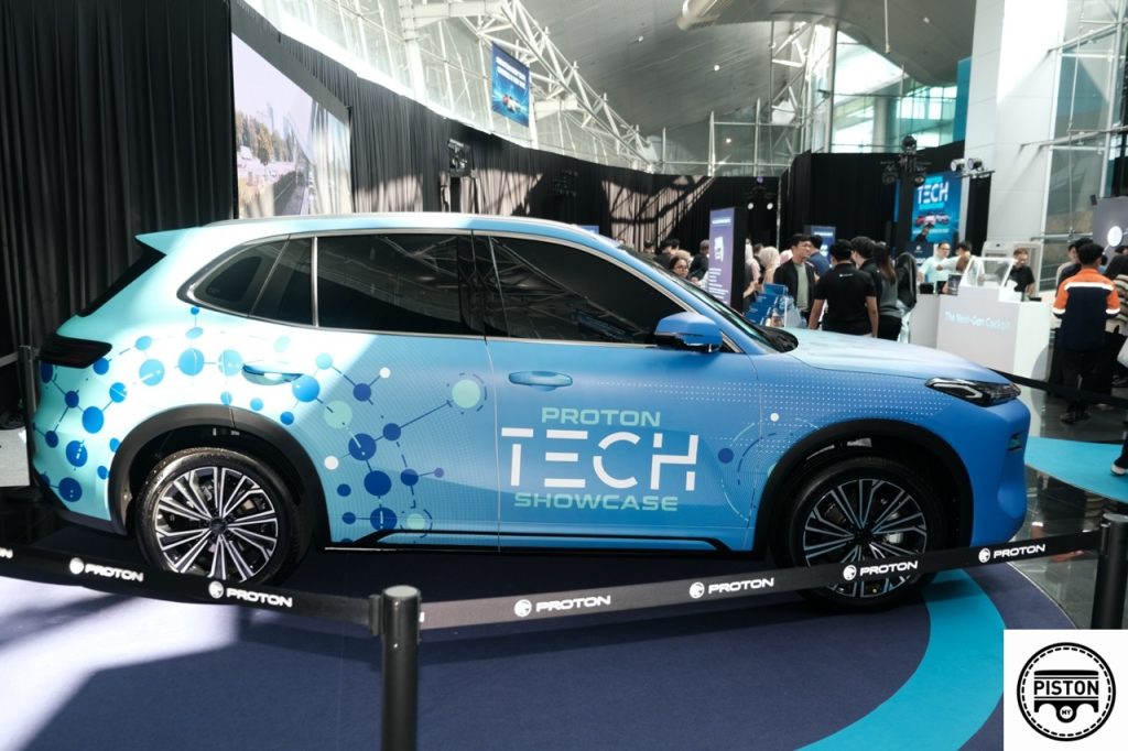 Proton Shows First Plug-in Hybrid, the e.MAS 7 PHEV