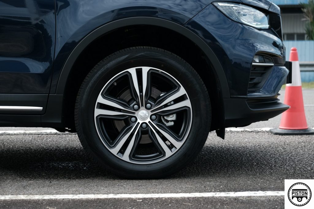 Proton Unveils 2026 X70 With New Four-Cylinder Turbo Engine