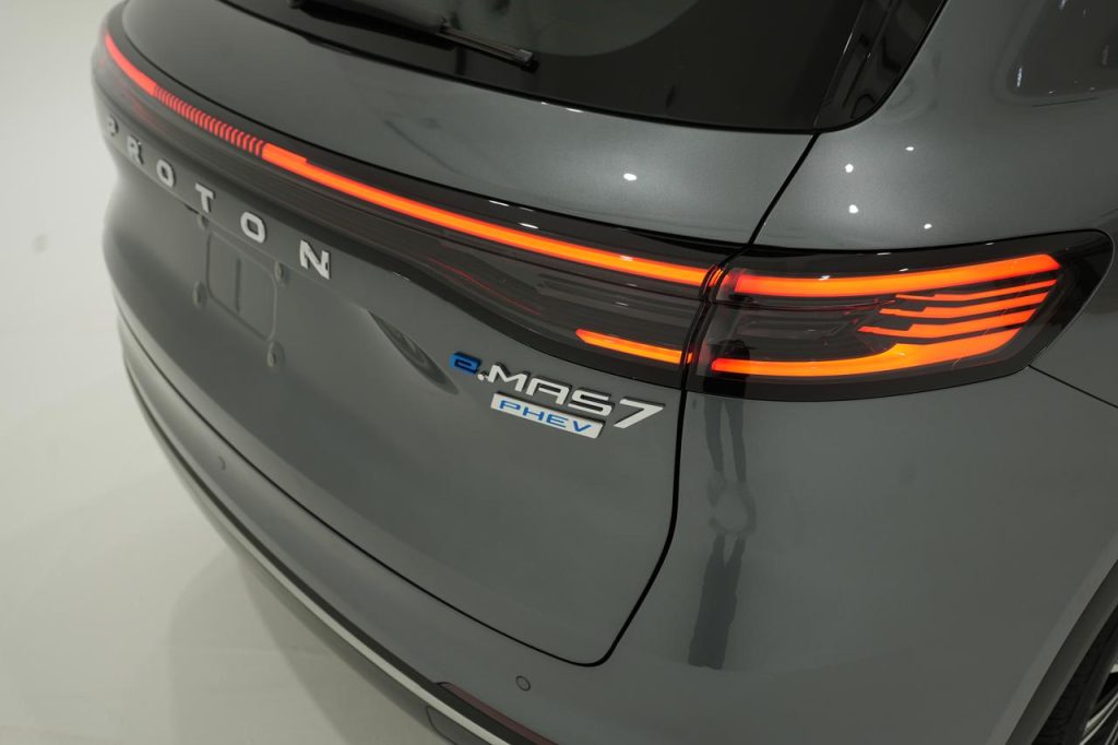 The 2026 Proton Emas 7 PHEV Starts From RM110k, RM500 Rebate For First 5,000 Bookings