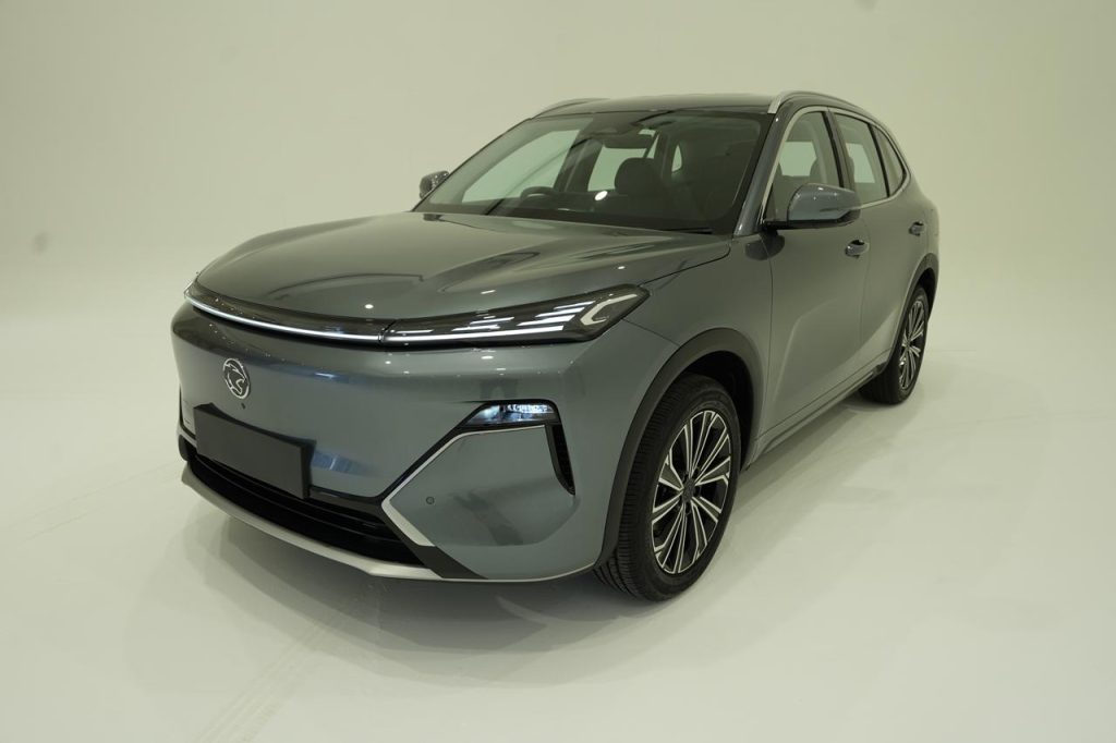 The 2026 Proton Emas 7 PHEV Starts From RM110k, RM500 Rebate For First 5,000 Bookings