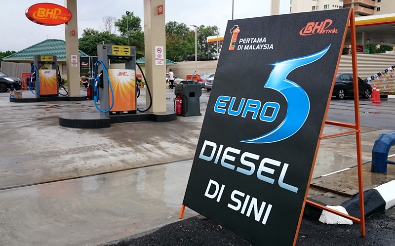 Fuel Prices Are Jumping, But Malaysia Still Has A Cushion – Here’s What Motorists Should Watch Next