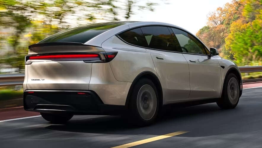 Tesla Model Y L 6-Seater Launching In Malaysia 1-April, From RM 250k?