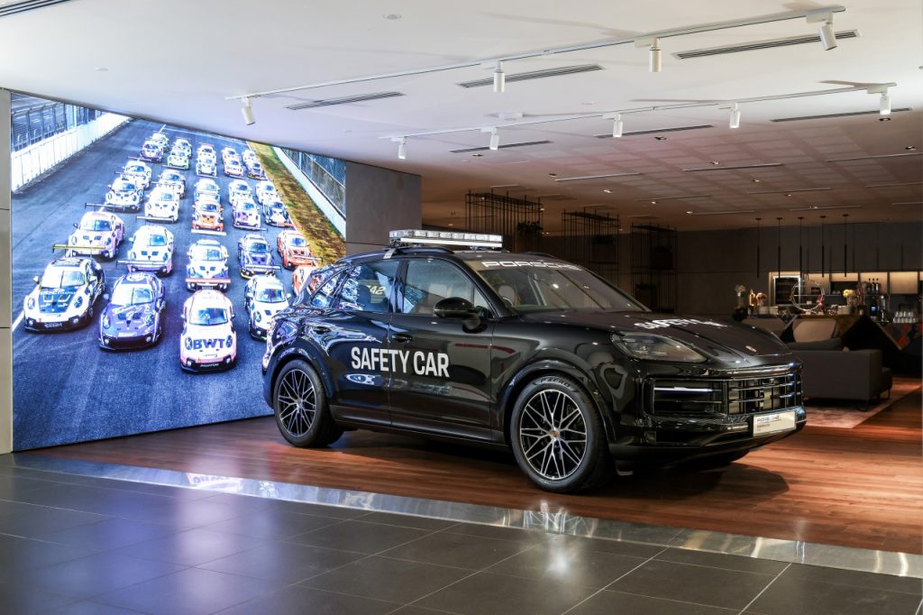 Naquib Azlan Mewakili Team Porsche Malaysia Dalam Porsche Carrera Cup Asia 2026
