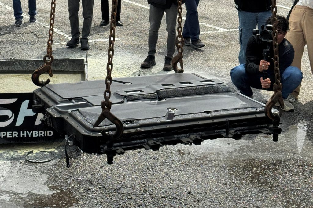 Chery Malaysia Conducts Battery Fire Test – Exposed To Over 1,000°C For 80 Seconds