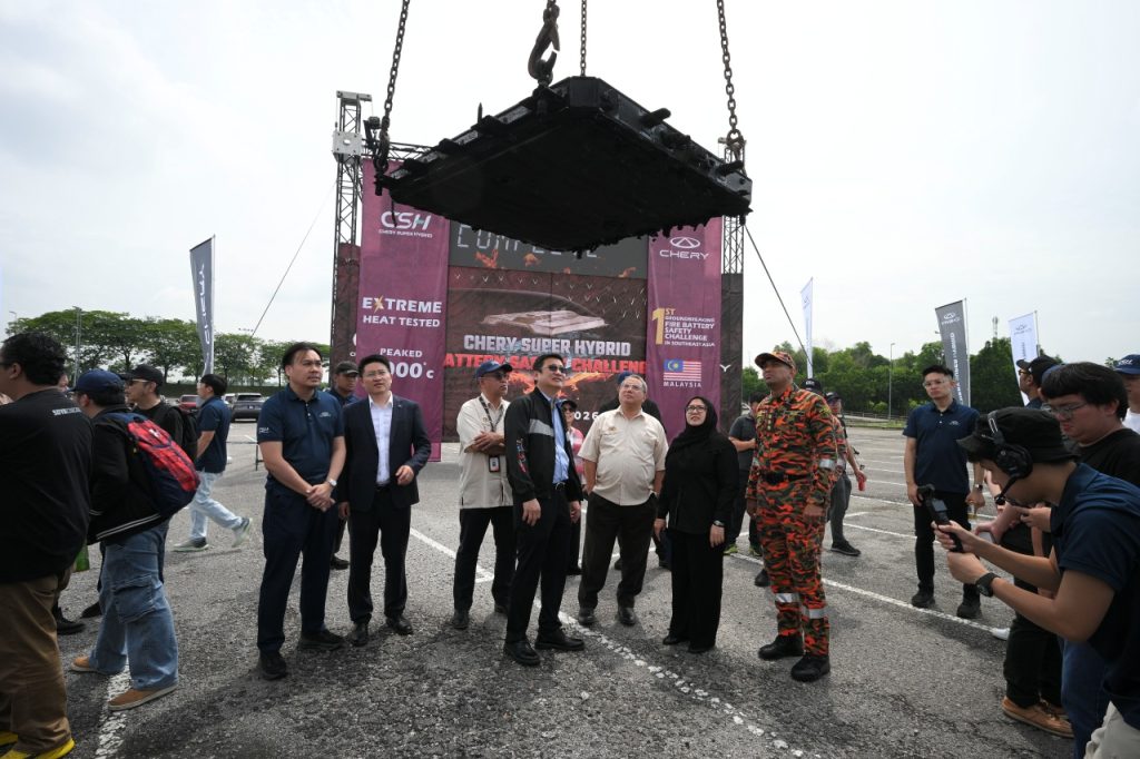 Chery Malaysia Conducts Battery Fire Test – Exposed To Over 1,000°C For 80 Seconds