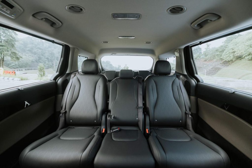 Anda Kini Boleh Memuatkan 8 Orang Di Dalam Kia Carnival Bermula Dari RM 239k