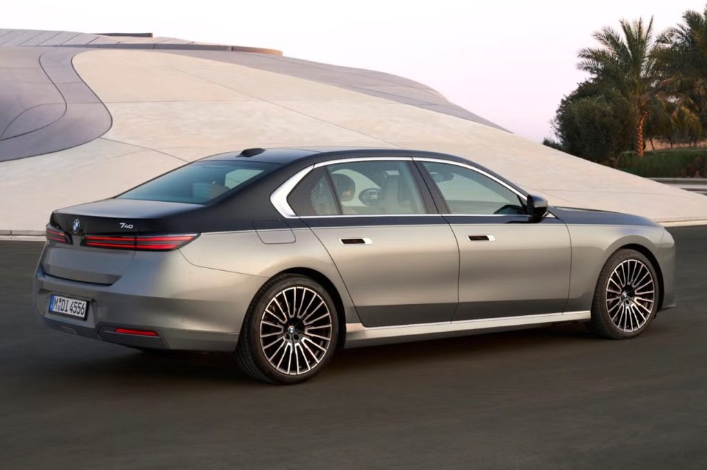 The Refreshed BMW 7 Series Gets Updated With Neue Klasse Redesign And Longer EV Range