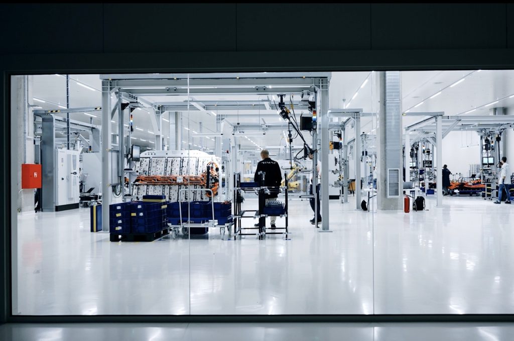 The 2026 BMW i7 Will Be Powered By Rimac Batteries For Faster Charging And Extended Range