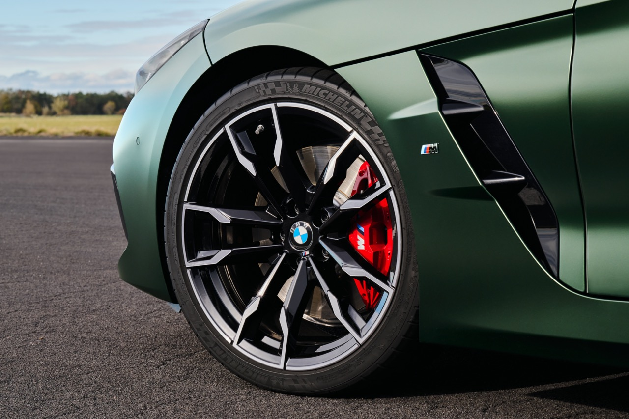 BMW Memperkenalkan Z4 M40i Roadster Edisi Pure Impulse