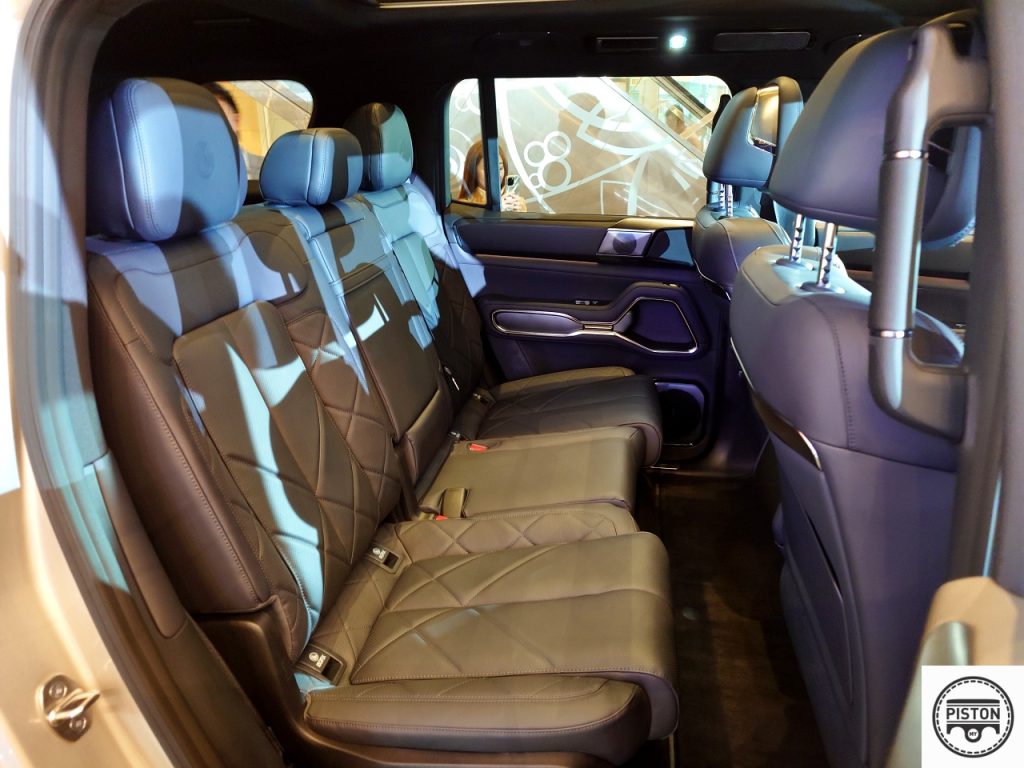 Denza B8 PHEV Ladder-Frame, Three-Row SUV Launched, Priced From RM 459k