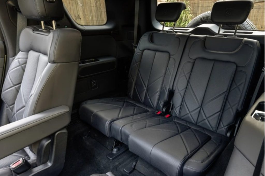 Saksikan SUV PHEV Denza B8 di Bangsar Shopping Centre Pada 22-24 Mei Ini, SUV Tiga Baris “Ladder-Frame” Bakal Tiba