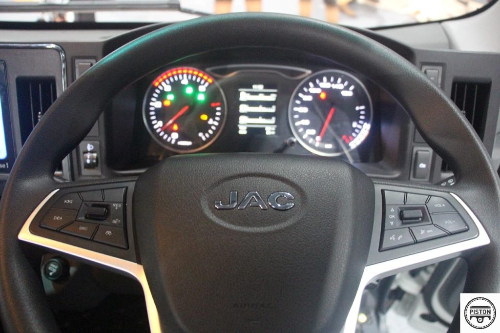 Trak Ringan JAC N90 7.5-Tan Baharu Tampilkan Kuasa Cummins Dan Sistem Keselamatan Termaju