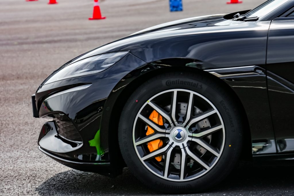 Denza Z9 GT First Drive Review: Maxing Out Luxury, Tech, And Speed