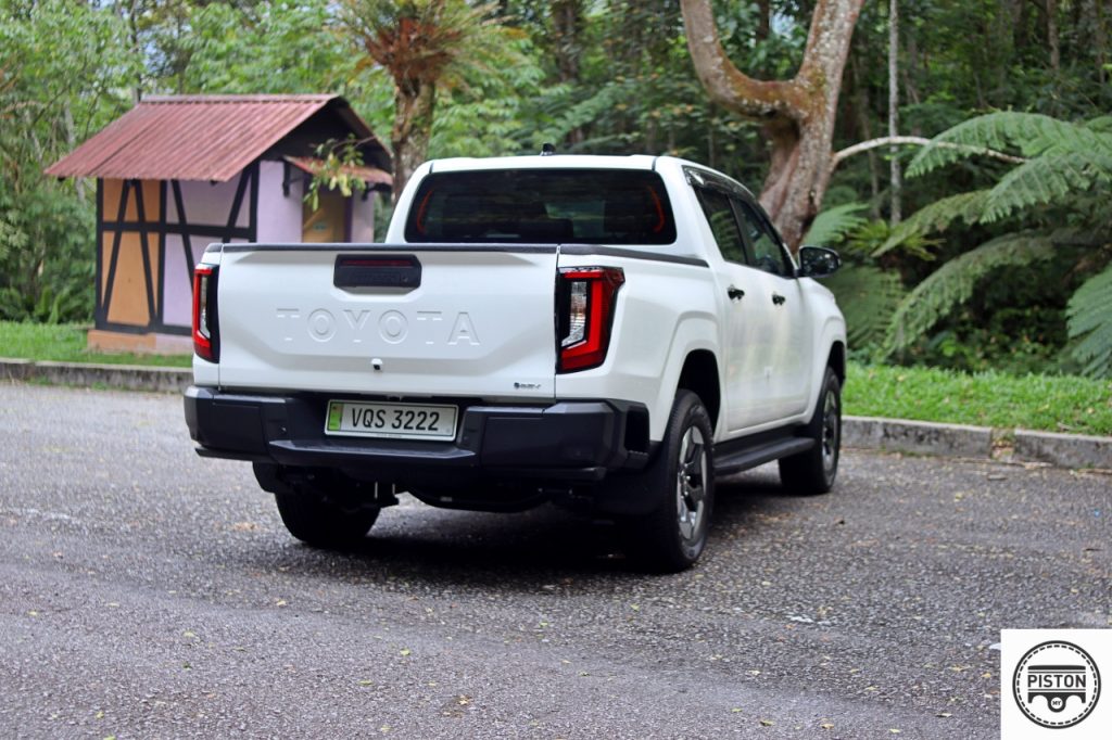 Review: Toyota Hilux BEV – A Convincing Electric Pickup, But For Whom?