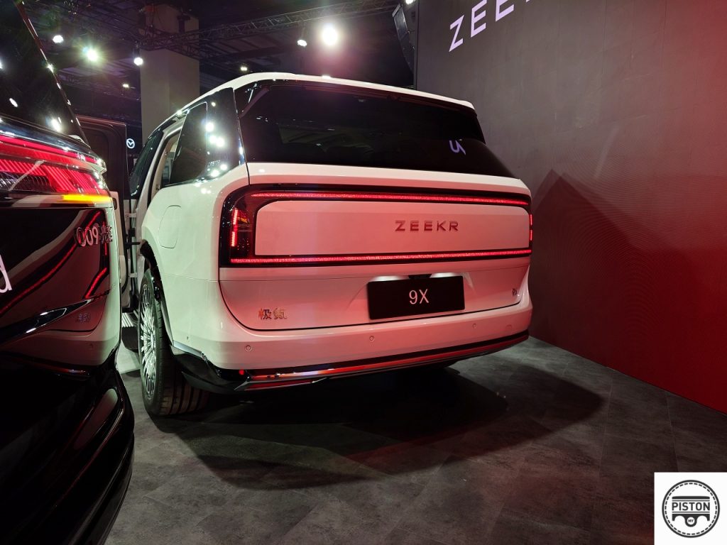 Zeekr 9X, 009 Grand Dan 2026 Zeekr X Dipamerkan Di KLIMS 2026, Semuanya Dibuka Untuk Tempahan